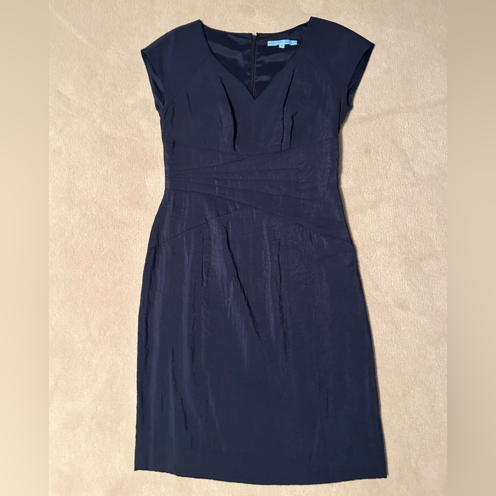 ANTONIO MELANI Navy V-Neck Dress - Sz 4 - EUC